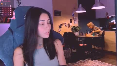 Snapshot of valorant_girl chatting on October 18, 5:28 pm Little Devil online show from October 18, 5:28 pm