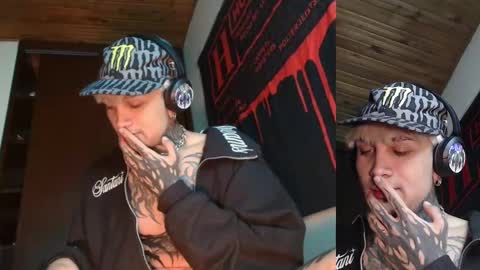 david guzman i model independenthelp me with a thumbs up online show from February 26, 7:12 am