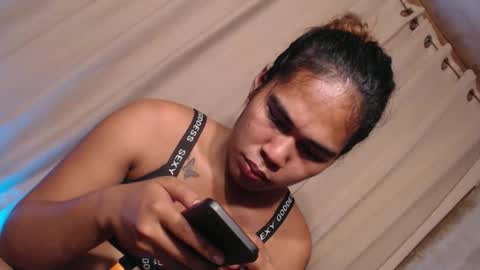Snapshot of vampy_ebony_laxine chatting on October 16, 5:01 pm vampy_ebony_laxine online show from October 16, 5:01 pm