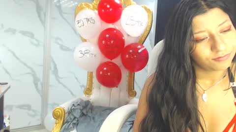 Snapshot of vanelin18 chatting on February 14, 7:59 am Vane online show from February 14, 7:59 am