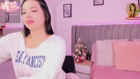 vanesa_moon_ online show from December 2, 12:31 am
