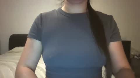 Snapshot of vanesajewel chatting on December 6, 10:24 pm VanesaJewel online show from December 6, 10:24 pm