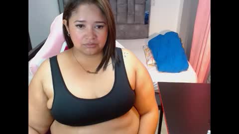 Snapshot of vanesajuicy chatting on October 22, 12:07 pm Vanesa Juicy online show from October 22, 12:07 pm