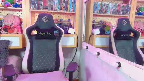 Van online show from October 25, 1:11 pm