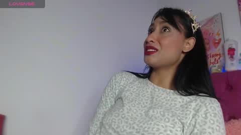 Snapshot of vanessa_lovea chatting on January 9, 2:11 am Vanessa online show from January 9, 2:11 am