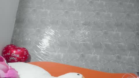 vanessaadol online show from March 6, 8:09 am