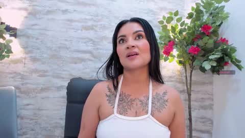 Snapshot of vanessamirren chatting on October 16, 3:11 pm vanessamirren online show from October 16, 3:11 pm
