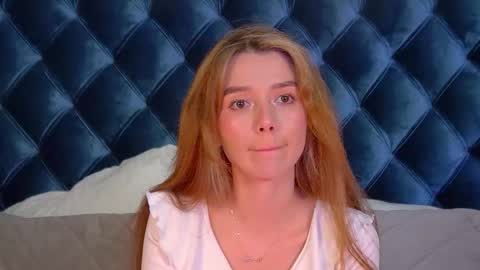 VanessaVienne online show from February 27, 4:10 pm