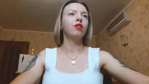 VanillaMuffin online show from September 18, 12:31 pm