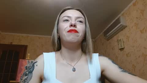 VanillaMuffin online show from November 15, 1:46 pm