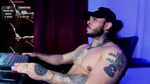 vanvelckan_ online show from October 8, 7:14 am