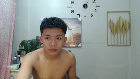 vanxxx2005 online show from December 18, 6:10 am