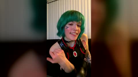 Vault Slut 111  online show from May 3, 7:25 am
