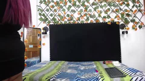 debora online show from March 1, 4:17 am