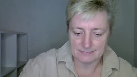 vea_motty online show from December 4, 2:16 pm