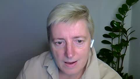 vea_motty online show from November 6, 7:28 pm