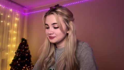 Monika online show from January 17, 2:15 pm