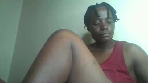 Snapshot of vee_tommy chatting on October 13, 5:48 pm Vee tommy online show from October 13, 5:48 pm