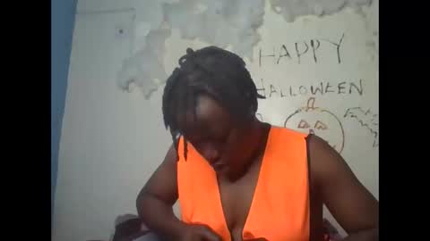 Snapshot of vee_tommy chatting on October 26, 5:08 am Vee tommy online show from October 26, 5:08 am