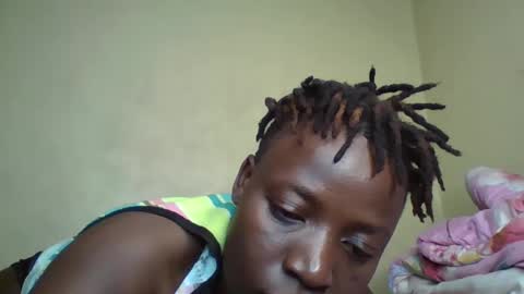 Snapshot of vee_tommy chatting on December 29, 6:45 am Vee tommy online show from December 29, 6:45 am
