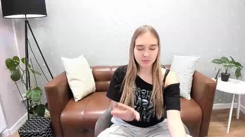Snapshot of vel1ka chatting on October 14, 10:29 am Barbara online show from October 14, 10:29 am