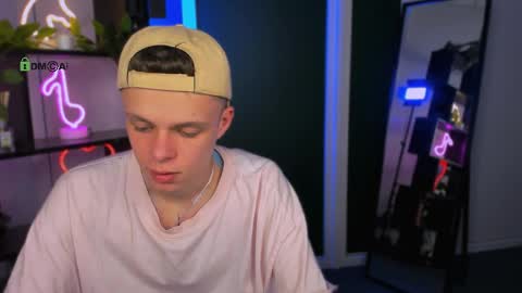 veldi_to online show from March 28, 8:21 pm