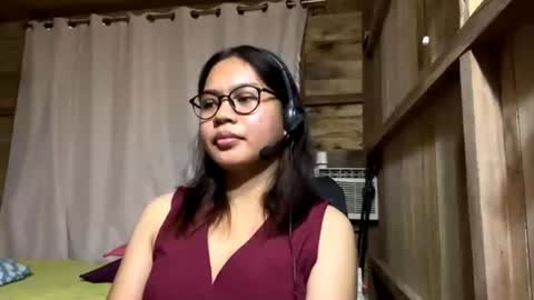 Sophie online show from June 9, 1:44 pm
