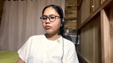 Sophie online show from June 11, 12:36 pm