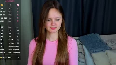 veliapascanik online show from April 12, 1:53 am