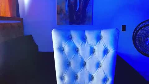 velk_hot1 online show from March 24, 12:55 pm