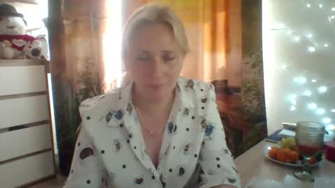 velka_raspberry online show from June 2, 2:19 pm