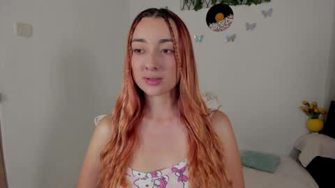 velvet_00 online show from April 11, 7:45 am