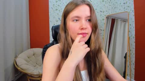 Snapshot of velvet_cherry chatting on February 19, 6:43 pm velvet_cherry online show from February 19, 6:43 pm