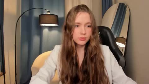 Snapshot of velvet_cherry chatting on October 5, 4:58 pm velvet_cherry online show from October 5, 4:58 pm