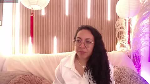 Emma Curly online show from May 13, 4:05 pm