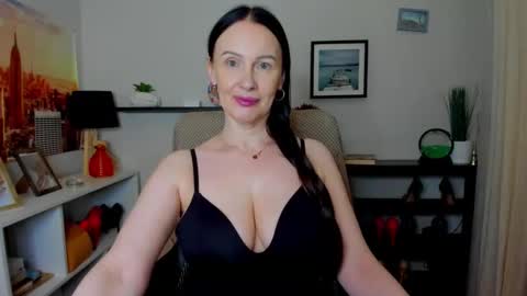 Jasmine online show from November 14, 7:43 am