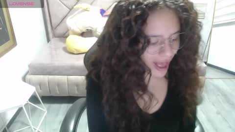 velvet_moon_v online show from January 9, 1:17 pm