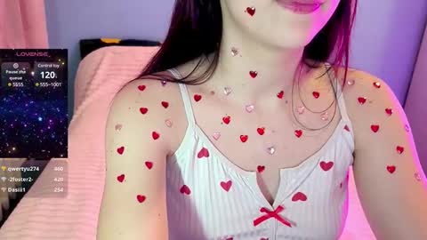 Snapshot of velvet_siren chatting on February 13, 6:37 pm Violet online show from February 13, 6:37 pm