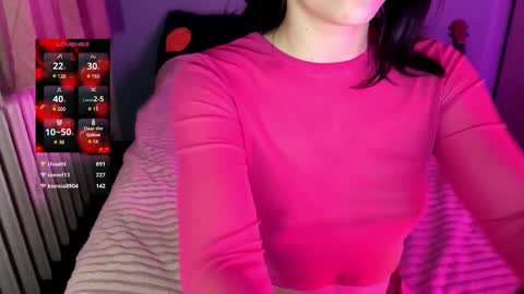 Snapshot of velvet_siren chatting on March 9, 8:31 pm Violet online show from March 9, 8:31 pm