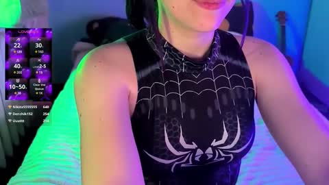 Snapshot of velvet_siren chatting on March 12, 9:24 pm Violet online show from March 12, 9:24 pm