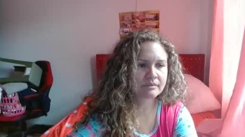venecasexy44 online show from June 3, 1:47 pm