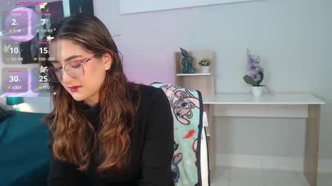 Snapshot of venus_steffen chatting on September 23, 12:32 pm Mia online show from September 23, 12:32 pm