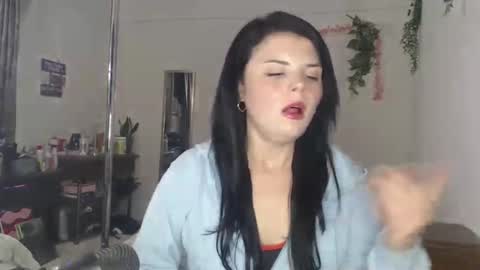 Miss Venus online show from March 19, 2:06 am