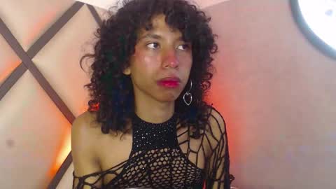 venuss_03 online show from February 18, 3:39 am