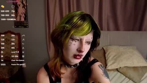 Erica online show from October 26, 8:08 pm