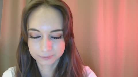 Una online show from September 25, 3:30 pm