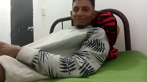 Snapshot of vergara914486 chatting on October 5, 9:29 am vergara914486 online show from October 5, 9:29 am