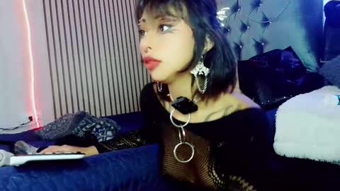 Snapshot of verhona_vlad chatting on March 8, 2:40 pm verhona_vlad online show from March 8, 2:40 pm
