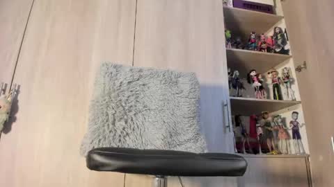 veronica lodge online show from April 14, 1:58 pm