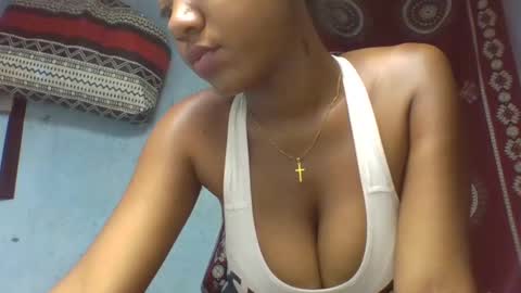 verolla31 online show from February 12, 5:37 pm